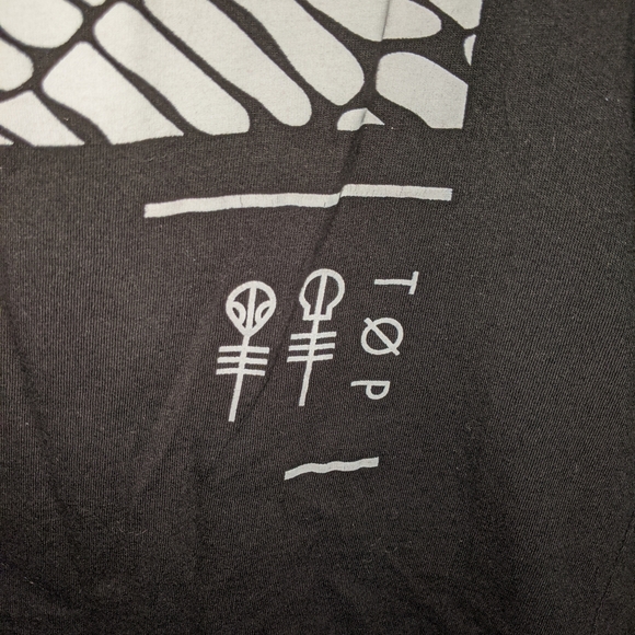 Twenty One Pilots black Korean tee size S - Picture 4 of 6